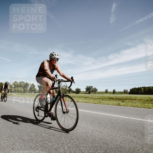 07.09.2025 - 19. Norderstedt Triathlon Michael Burmester http://msf.ph/oto/8855851 07.09.2025 12:11:52 Radfahren 1350, 1351, 1381 meine-sportfotos.de