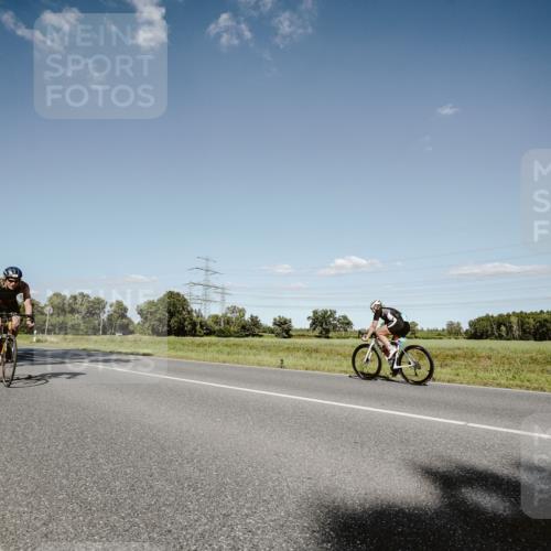 07.09.2025 - 19. Norderstedt Triathlon Michael Burmester http://msf.ph/oto/8855860 07.09.2025 15:16:57 Radfahren 397, 882, 1503 meine-sportfotos.de