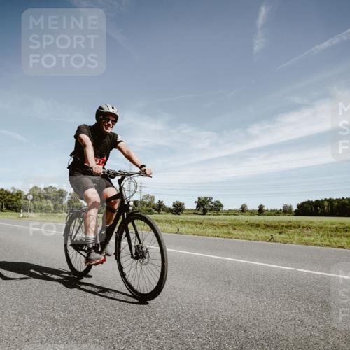 07.09.2025 - 19. Norderstedt Triathlon Michael Burmester http://msf.ph/oto/8855861 07.09.2025 12:11:57 Radfahren 818, 1260, 1331 meine-sportfotos.de