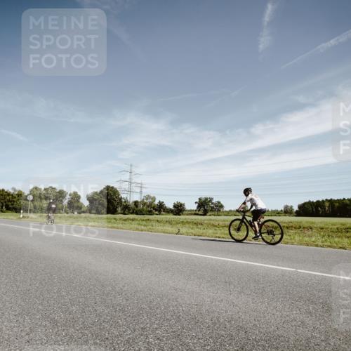 07.09.2025 - 19. Norderstedt Triathlon Michael Burmester http://msf.ph/oto/8855878 07.09.2025 12:12:08 Radfahren 217, 1294 meine-sportfotos.de
