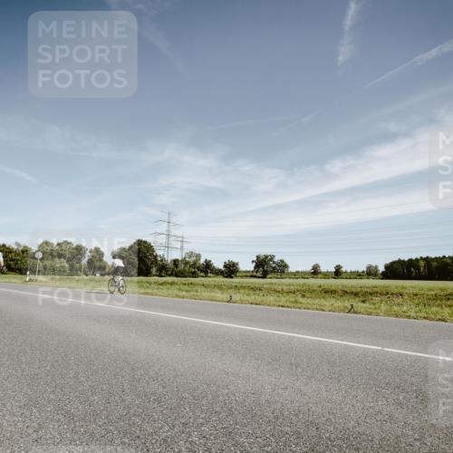 07.09.2025 - 19. Norderstedt Triathlon Michael Burmester http://msf.ph/oto/8855892 07.09.2025 12:12:16 Radfahren 248, 261 meine-sportfotos.de