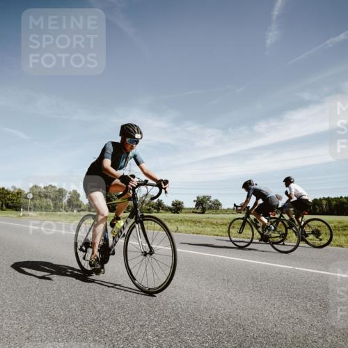 07.09.2025 - 19. Norderstedt Triathlon Michael Burmester http://msf.ph/oto/8855912 07.09.2025 12:12:32 Radfahren 140 meine-sportfotos.de