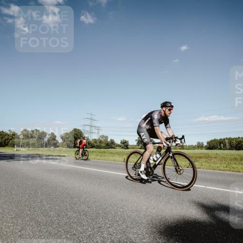 07.09.2025 - 19. Norderstedt Triathlon Michael Burmester http://msf.ph/oto/8855920 07.09.2025 15:17:27 Radfahren 396, 445, 448, 467, 871, 938 meine-sportfotos.de
