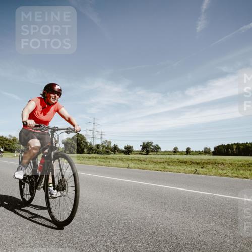 07.09.2025 - 19. Norderstedt Triathlon Michael Burmester http://msf.ph/oto/8855932 07.09.2025 12:12:44 Radfahren 756, 803 meine-sportfotos.de