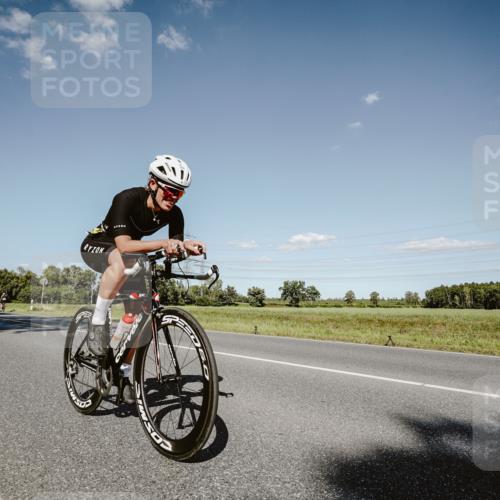 07.09.2025 - 19. Norderstedt Triathlon Michael Burmester http://msf.ph/oto/8855944 07.09.2025 15:17:34 Radfahren 399, 407, 878, 1470 meine-sportfotos.de