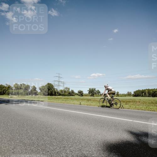 07.09.2025 - 19. Norderstedt Triathlon Michael Burmester http://msf.ph/oto/8855954 07.09.2025 15:17:37 Radfahren 399, 878, 1470 meine-sportfotos.de