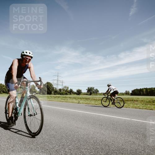 07.09.2025 - 19. Norderstedt Triathlon Michael Burmester http://msf.ph/oto/8855980 07.09.2025 12:13:29 Radfahren 216 meine-sportfotos.de