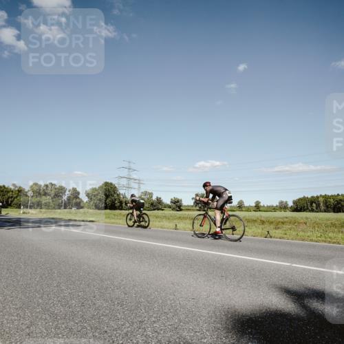 07.09.2025 - 19. Norderstedt Triathlon Michael Burmester http://msf.ph/oto/8855984 07.09.2025 15:17:55 Radfahren 884 meine-sportfotos.de