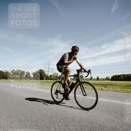 07.09.2025 - 19. Norderstedt Triathlon Michael Burmester http://msf.ph/oto/8855996 07.09.2025 12:13:39 Radfahren 898 meine-sportfotos.de