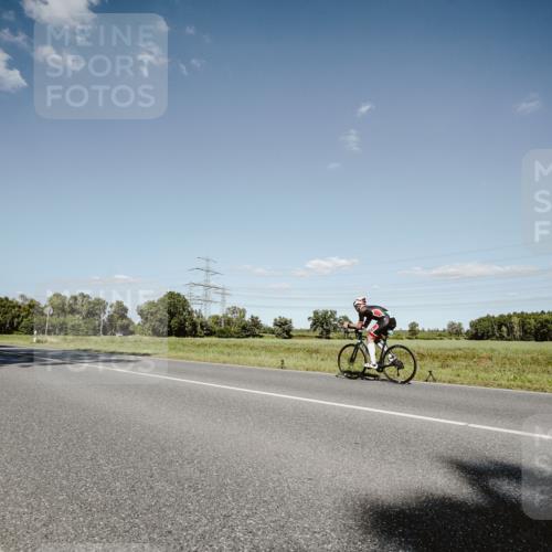 07.09.2025 - 19. Norderstedt Triathlon Michael Burmester http://msf.ph/oto/8856005 07.09.2025 15:18:18 Radfahren 1403 meine-sportfotos.de