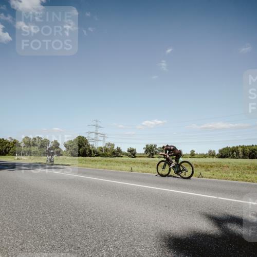 07.09.2025 - 19. Norderstedt Triathlon Michael Burmester http://msf.ph/oto/8856008 07.09.2025 15:18:20 Radfahren 1403 meine-sportfotos.de
