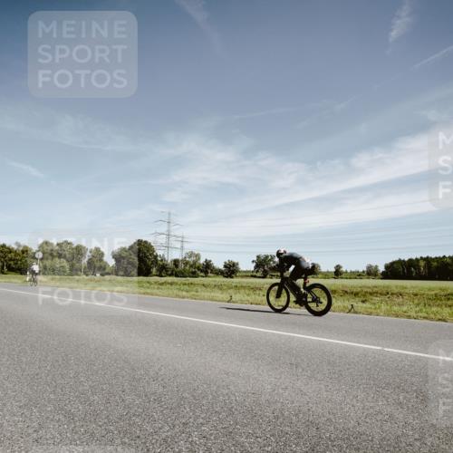 07.09.2025 - 19. Norderstedt Triathlon Michael Burmester http://msf.ph/oto/8856010 07.09.2025 12:13:46 Radfahren 1231 meine-sportfotos.de