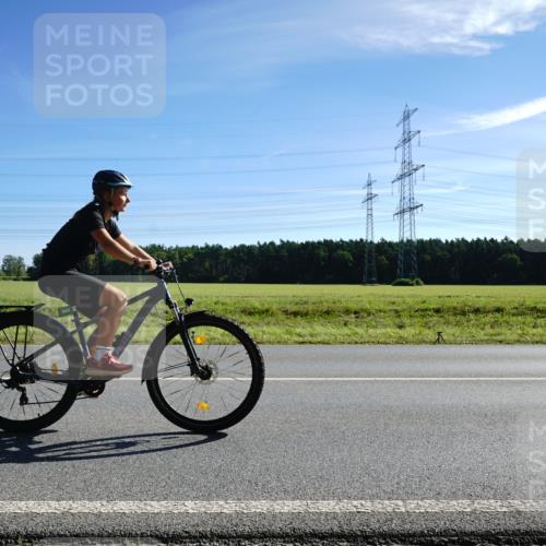 07.09.2025 - 19. Norderstedt Triathlon Michael Burmester http://msf.ph/oto/8856027 07.09.2025 10:53:19 Radfahren 644 meine-sportfotos.de