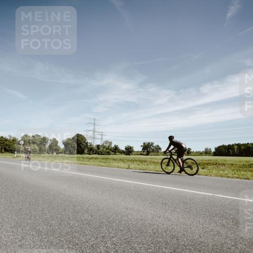 07.09.2025 - 19. Norderstedt Triathlon Michael Burmester http://msf.ph/oto/8856033 07.09.2025 12:14:11 Radfahren 695 meine-sportfotos.de