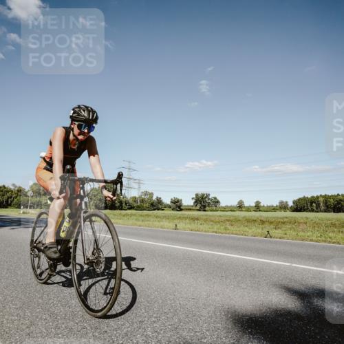 07.09.2025 - 19. Norderstedt Triathlon Michael Burmester http://msf.ph/oto/8856037 07.09.2025 15:18:45 Radfahren 459, 917 meine-sportfotos.de