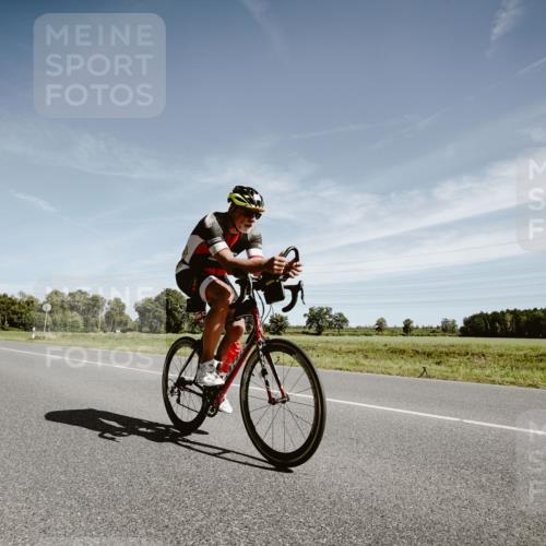 07.09.2025 - 19. Norderstedt Triathlon Michael Burmester http://msf.ph/oto/8856039 07.09.2025 12:14:14 Radfahren 695 meine-sportfotos.de