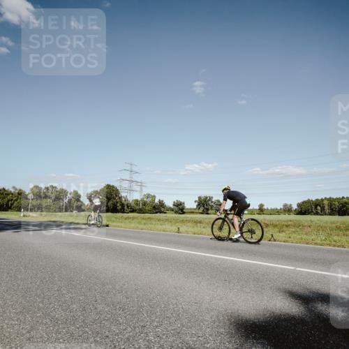 07.09.2025 - 19. Norderstedt Triathlon Michael Burmester http://msf.ph/oto/8856061 07.09.2025 15:19:01 Radfahren 870 meine-sportfotos.de