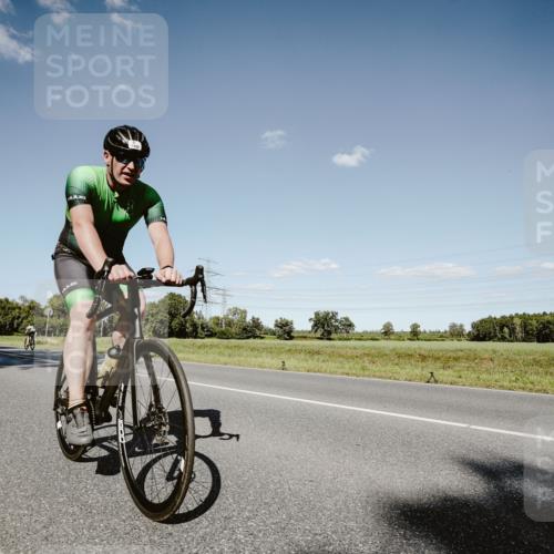 07.09.2025 - 19. Norderstedt Triathlon Michael Burmester http://msf.ph/oto/8856152 07.09.2025 15:19:49 Radfahren 1492, 1511, 1534 meine-sportfotos.de