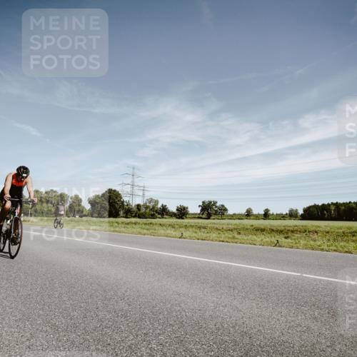 07.09.2025 - 19. Norderstedt Triathlon Michael Burmester http://msf.ph/oto/8856154 07.09.2025 12:15:15 Radfahren 696 meine-sportfotos.de