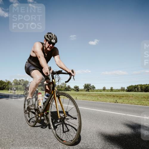 07.09.2025 - 19. Norderstedt Triathlon Michael Burmester http://msf.ph/oto/8856162 07.09.2025 15:19:52 Radfahren 1492, 1511, 1534 meine-sportfotos.de