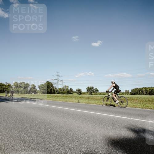07.09.2025 - 19. Norderstedt Triathlon Michael Burmester http://msf.ph/oto/8856166 07.09.2025 15:19:53 Radfahren 1511, 1534 meine-sportfotos.de