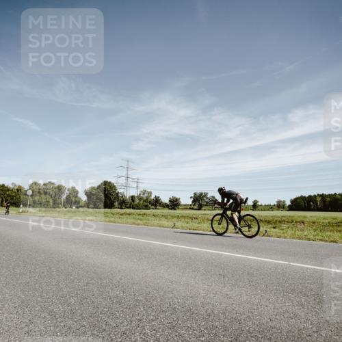 07.09.2025 - 19. Norderstedt Triathlon Michael Burmester http://msf.ph/oto/8856171 07.09.2025 12:15:23 Radfahren  meine-sportfotos.de