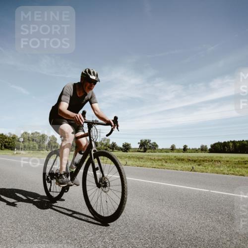 07.09.2025 - 19. Norderstedt Triathlon Michael Burmester http://msf.ph/oto/8856175 07.09.2025 12:15:27 Radfahren 728, 776, 791, 1237 meine-sportfotos.de