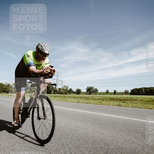 07.09.2025 - 19. Norderstedt Triathlon Michael Burmester http://msf.ph/oto/8856178 07.09.2025 12:15:28 Radfahren 210, 728, 776, 791, 1237, 1364 meine-sportfotos.de