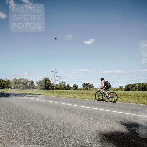 07.09.2025 - 19. Norderstedt Triathlon Michael Burmester http://msf.ph/oto/8856191 07.09.2025 15:20:07 Radfahren 401, 1413 meine-sportfotos.de