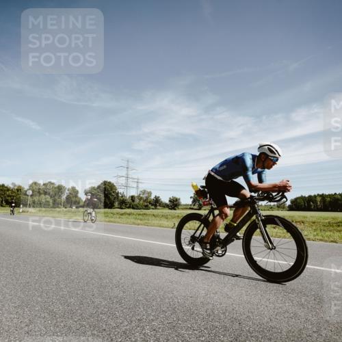 07.09.2025 - 19. Norderstedt Triathlon Michael Burmester http://msf.ph/oto/8856216 07.09.2025 12:15:35 Radfahren 146, 215, 780 meine-sportfotos.de