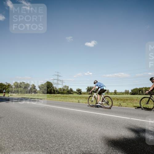 07.09.2025 - 19. Norderstedt Triathlon Michael Burmester http://msf.ph/oto/8856218 07.09.2025 15:20:19 Radfahren 449, 1411 meine-sportfotos.de
