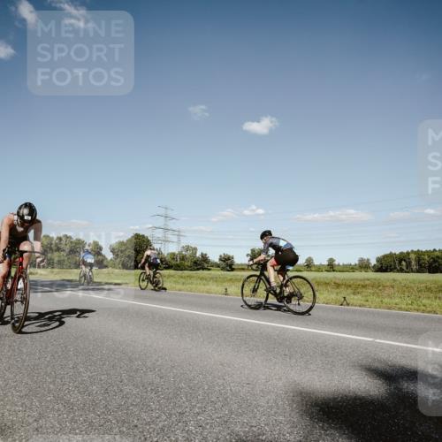 07.09.2025 - 19. Norderstedt Triathlon Michael Burmester http://msf.ph/oto/8856225 07.09.2025 15:20:20 Radfahren 449, 1411 meine-sportfotos.de