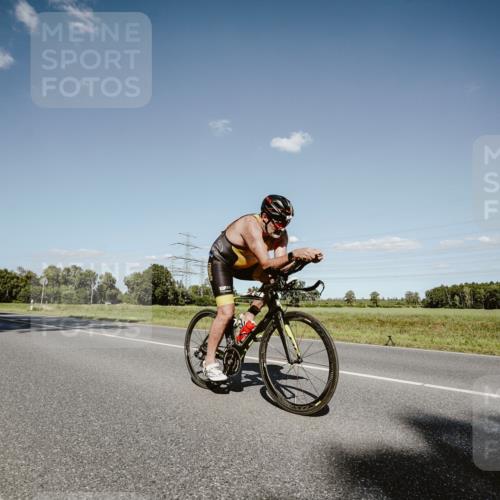 07.09.2025 - 19. Norderstedt Triathlon Michael Burmester http://msf.ph/oto/8856232 07.09.2025 15:20:25 Radfahren 1513, 1523 meine-sportfotos.de