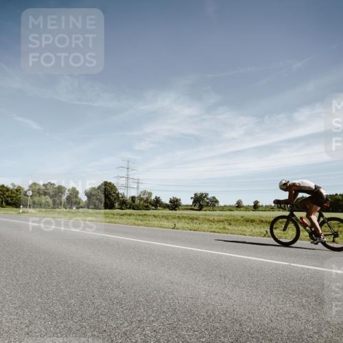 07.09.2025 - 19. Norderstedt Triathlon Michael Burmester http://msf.ph/oto/8856238 07.09.2025 12:15:42 Radfahren  meine-sportfotos.de