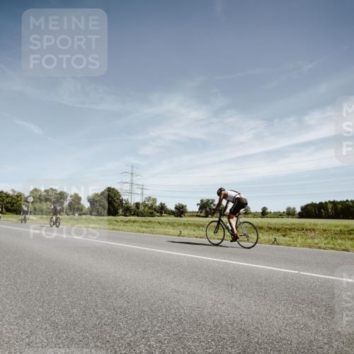 07.09.2025 - 19. Norderstedt Triathlon Michael Burmester http://msf.ph/oto/8856245 07.09.2025 12:15:46 Radfahren  meine-sportfotos.de