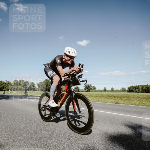 07.09.2025 - 19. Norderstedt Triathlon Michael Burmester http://msf.ph/oto/8856257 07.09.2025 15:20:45 Radfahren 953, 1460 meine-sportfotos.de