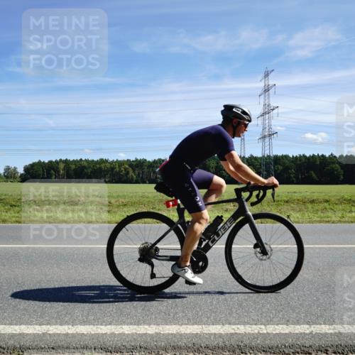 07.09.2025 - 19. Norderstedt Triathlon Michael Burmester http://msf.ph/oto/8856259 07.09.2025 12:47:55 Radfahren 700, 744 meine-sportfotos.de