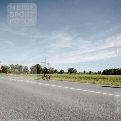 07.09.2025 - 19. Norderstedt Triathlon Michael Burmester http://msf.ph/oto/8856262 07.09.2025 12:15:54 Radfahren 851, 1329 meine-sportfotos.de