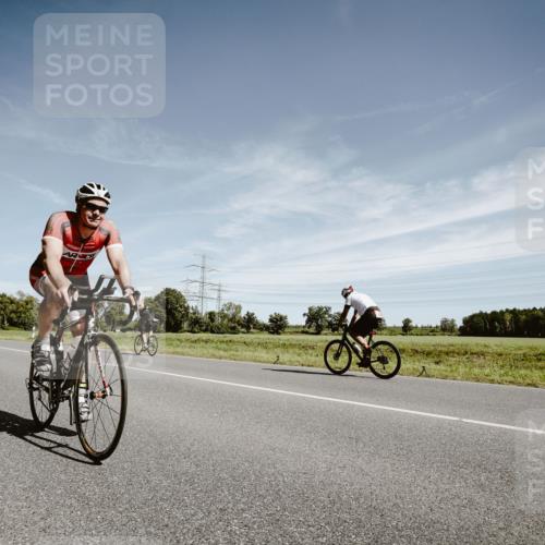 07.09.2025 - 19. Norderstedt Triathlon Michael Burmester http://msf.ph/oto/8856265 07.09.2025 12:15:55 Radfahren 851, 1329 meine-sportfotos.de