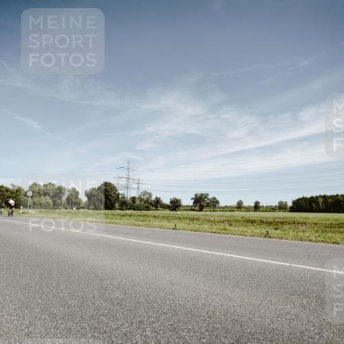 07.09.2025 - 19. Norderstedt Triathlon Michael Burmester http://msf.ph/oto/8856272 07.09.2025 12:15:57 Radfahren 851 meine-sportfotos.de