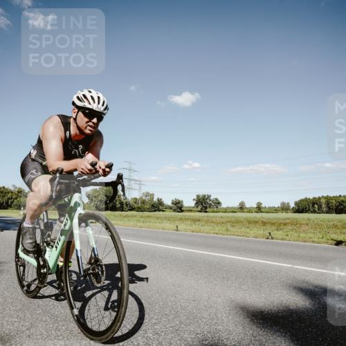 07.09.2025 - 19. Norderstedt Triathlon Michael Burmester http://msf.ph/oto/8856287 07.09.2025 15:21:01 Radfahren 903, 1427 meine-sportfotos.de