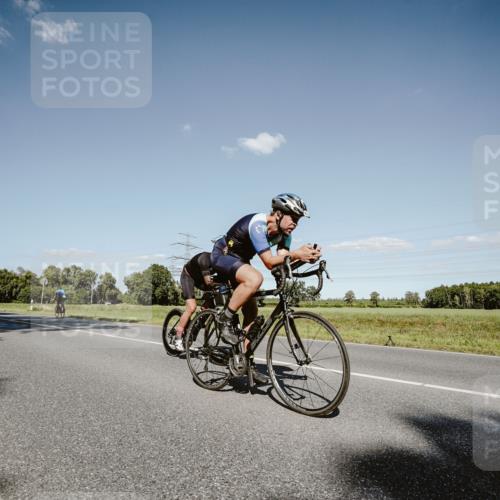 07.09.2025 - 19. Norderstedt Triathlon Michael Burmester http://msf.ph/oto/8856312 07.09.2025 15:21:07 Radfahren 377, 416, 902, 936, 951, 1537 meine-sportfotos.de