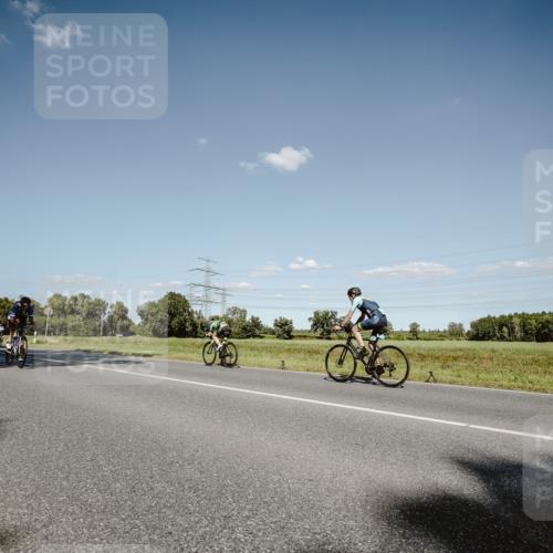 07.09.2025 - 19. Norderstedt Triathlon Michael Burmester http://msf.ph/oto/8856326 07.09.2025 15:21:12 Radfahren 377, 480, 897, 914, 1504, 1537 meine-sportfotos.de