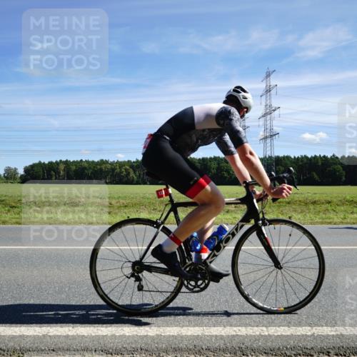 07.09.2025 - 19. Norderstedt Triathlon Michael Burmester http://msf.ph/oto/8856335 07.09.2025 12:48:19 Radfahren 1271, 1304 meine-sportfotos.de