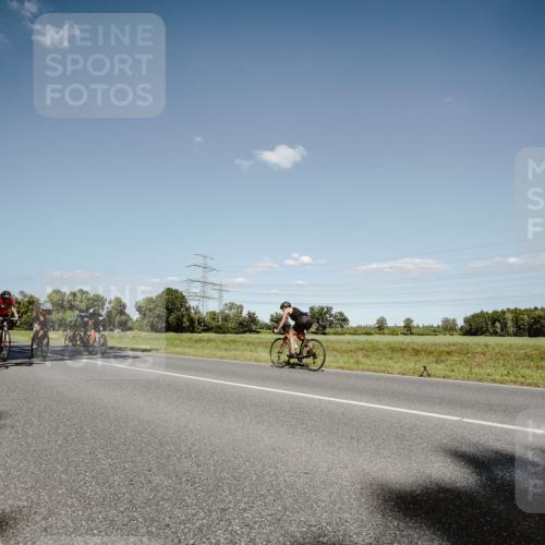 07.09.2025 - 19. Norderstedt Triathlon Michael Burmester http://msf.ph/oto/8856336 07.09.2025 15:21:14 Radfahren 473, 480, 866, 897, 914, 1504 meine-sportfotos.de