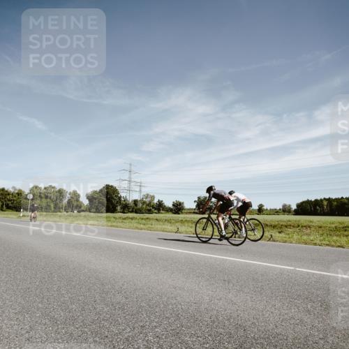 07.09.2025 - 19. Norderstedt Triathlon Michael Burmester http://msf.ph/oto/8856348 07.09.2025 12:16:38 Radfahren 302 meine-sportfotos.de