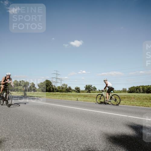 07.09.2025 - 19. Norderstedt Triathlon Michael Burmester http://msf.ph/oto/8856357 07.09.2025 15:21:22 Radfahren 1533, 1546 meine-sportfotos.de