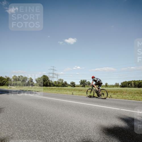 07.09.2025 - 19. Norderstedt Triathlon Michael Burmester http://msf.ph/oto/8856364 07.09.2025 15:21:28 Radfahren 463 meine-sportfotos.de
