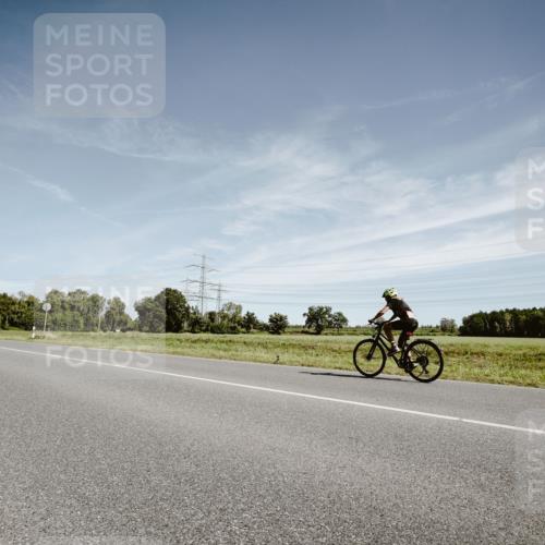07.09.2025 - 19. Norderstedt Triathlon Michael Burmester http://msf.ph/oto/8856366 07.09.2025 12:16:48 Radfahren  meine-sportfotos.de