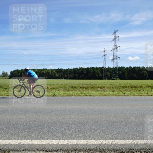 07.09.2025 - 19. Norderstedt Triathlon Michael Burmester http://msf.ph/oto/8856373 07.09.2025 12:48:41 Radfahren 798 meine-sportfotos.de